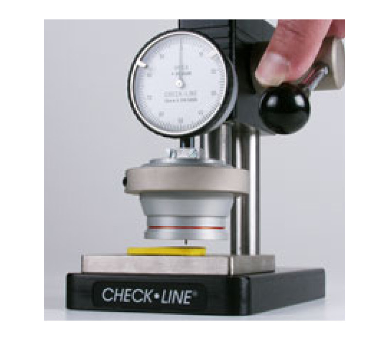 <b> Banc de test PTS-HP </b><br><br>Mesure d’échantillon en caoutchouc