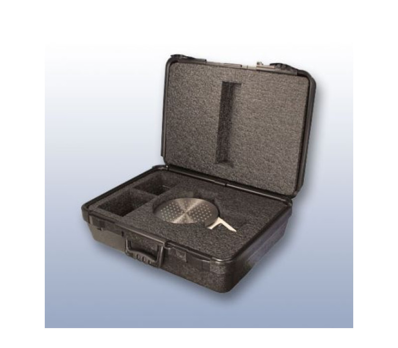 Le mesureur de couple TTO5 dispose d’une plaque de chargement en acier inoxydable avec une matrice de trous filetés afin d’accueillir les agencements et accessoires spéciaux.