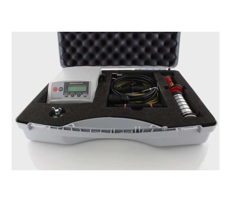 Malette de transport en plastique avec accessoires standards